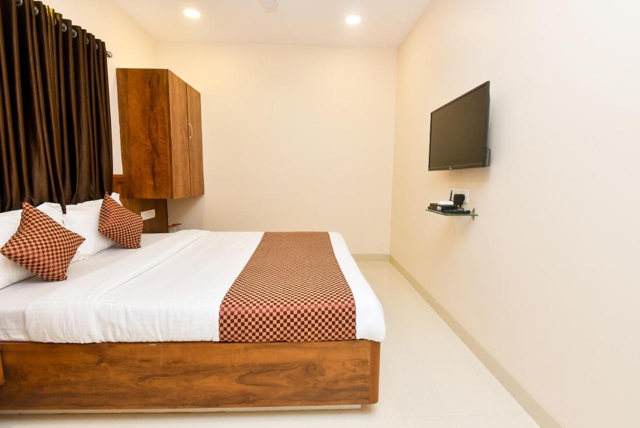 Oyo 8757 Prakash Inn Mumbai Exterior photo